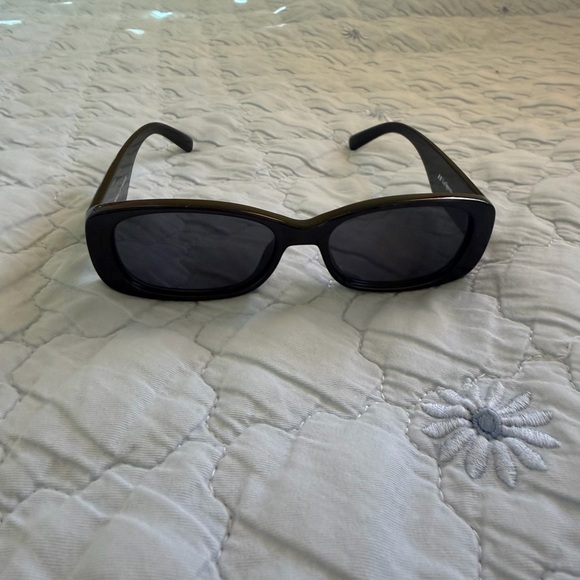Le Specs Accessories - Le Specs Black Rectangular Sunglasses
